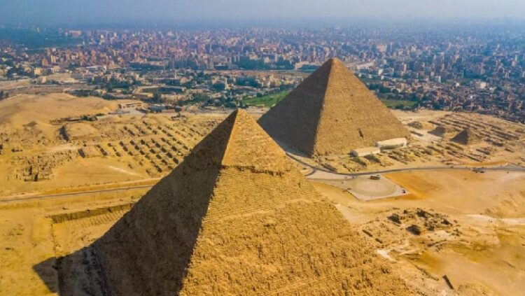 Pse faraonët e lashtë egjiptianë ndaluan së ndërtuari piramida?