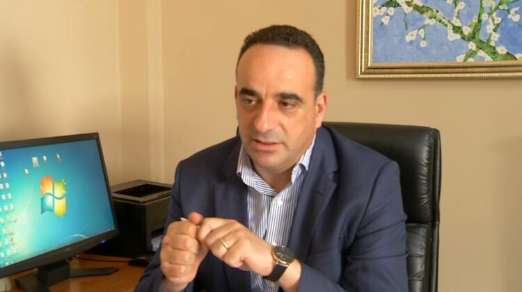 Shkarkohet nga detyra drejtori i AKU, Bledar Skënderi, zbulohet kush e zëvendëson