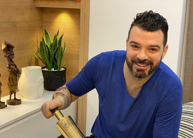 DJ Sardi do të bëhet baba për herë të parë/ Ndan fotot e ëmbëla me bashkëshorten