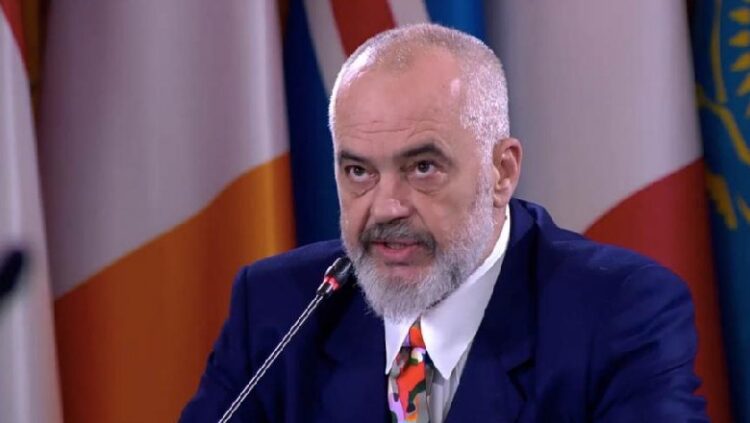 Rama mbledh drejtuesit politikë të qarqeve në seli