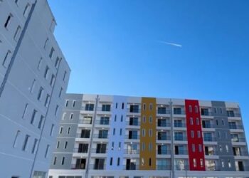 Përfundon blloku i dytë i banesave në Kavajë, Rama: Për të mos lënë vetëm as edhe një familje