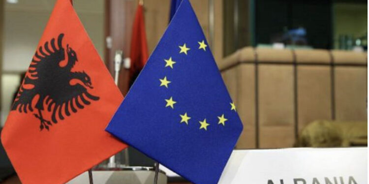 “Dënojmë aktet e dhunës”! BE reagon ashpër për protestën e Berishës: Kemi nevojë për një opozitë solide