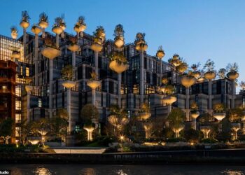 FOTO/ “Kopshtet e Varura të Babilonisë”, kompleksi ‘magjik’ i mbuluar nga pemët