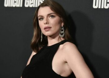 Pasi e quajti ‘baba të dhunshëm”, aktorja e njohur ribashkohet me ish partnerin