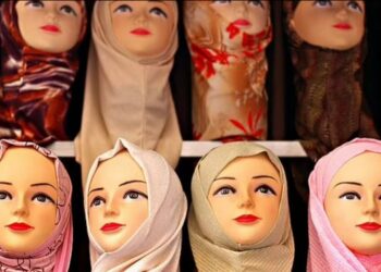 Talebanët: ‘T’u pritet koka manekinëve, mund të shihen si idhuj nga gratë’