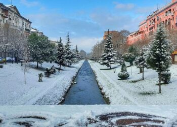 Borë në Tiranë? I ftohti arktik në Shqipëri, temperatura deri në -10 gradë