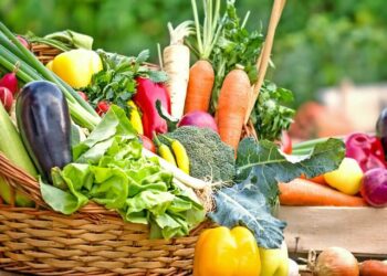 ‘Shporta e dimrit’, perimet që nuk duhet t’ju mungojnë në tavolinë në dimër