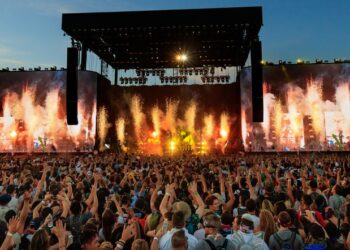 Zbulohen emrat që do të performojnë në Coachella 2022