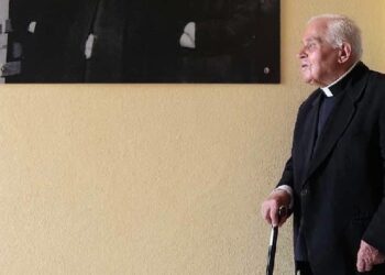 Vuajti torturat e komunizmit, ndërron jetë në moshën 89-vjeçare Dom Gjergj Simoni