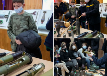 PRAG lufte/ Fëmijët ukrainas mësohen se si të përdorin armën