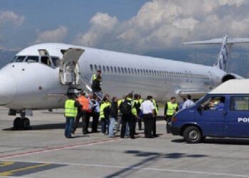 Trafikonin njerëz drejt Anglisë dhe SHBA, ekstradohet nga Gjermania drejt Tiranës ‘transportuesi’ i tyre