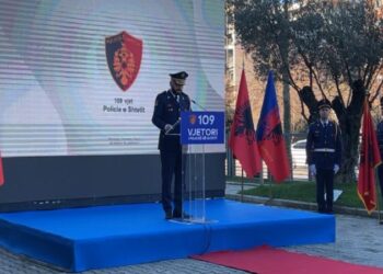 Gledis Nano, policëve: Jo arrogantë me qytetarët, por të ashpër me shkelësit