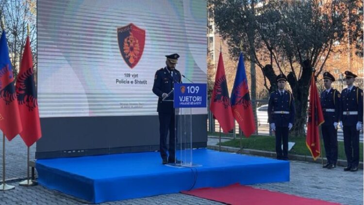 Gledis Nano, policëve: Jo arrogantë me qytetarët, por të ashpër me shkelësit