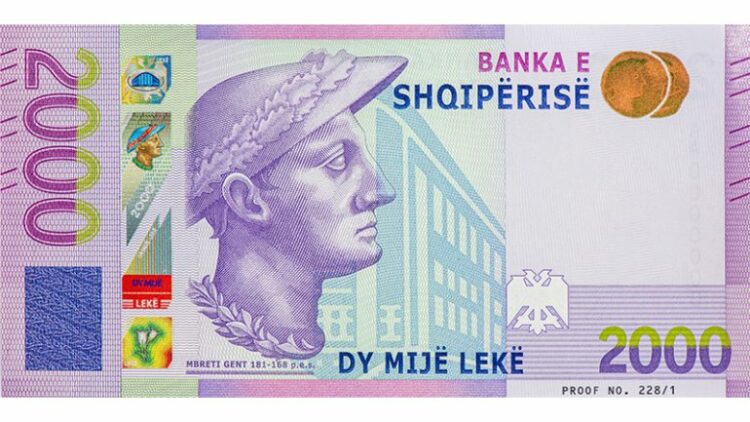 Hidhen në treg dy kartëmonedhat e reja 500 dhe 2 mijë lekëshe