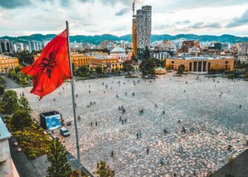 Gjirokastritët dhe korçarët më punëtorë, Lezha, Dibra dhe Tirana më “dembele”