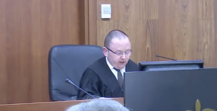 3.4 vite burg për ish-ministrin e Brendshëm, Saimir Tahiri