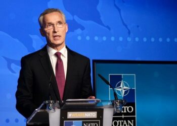 NATO thirrje Rusisë të ndërpresë çdo veprim ushtarak