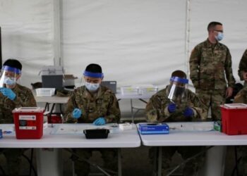 Pentagoni do të lirojë nga shërbimi ushtarët e pavaksinuar: Paraqesin rrezik për të tjerët