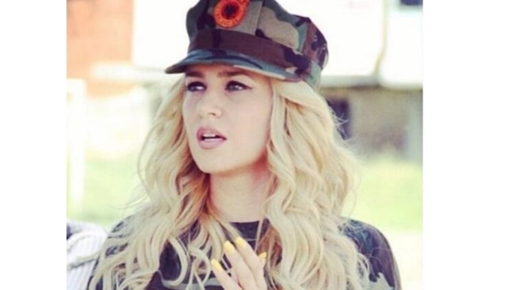 Leonora Jakupi sjell këngën ‘Komandant’, ia dedikon UÇK-së