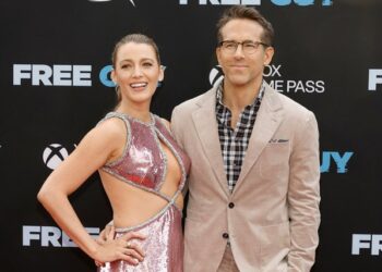 Çifti i famshëm i Hollywood-it ka vendosur t’i ndihmojë refugjatët ukrainas në këtë mënyrë