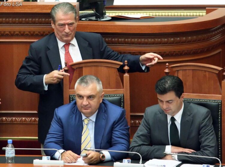 Basha ironi: Sulmi barbar i Berishës që shtëpia e lirisë të kthehet në shtëpinë e Ilirit