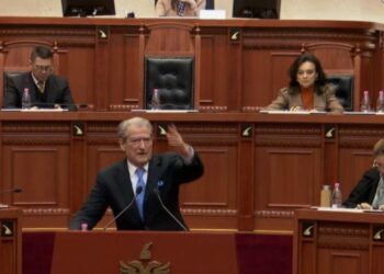 Berisha: Ambasada ruse po na kërcënon, parlamenti duhet të shprehë solidaritet me Ukrainën
