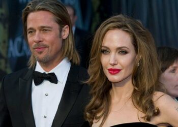 Brad Pitt padit ish-bashkëshorten Angelina Jolie, për “shitje të pronës së përbashkët”