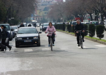 Asnjë nuk e mbajti premtimin. Shkodra qyteti i pestë në Evropë për përdorimin e biçikletave, i pari pa korsi