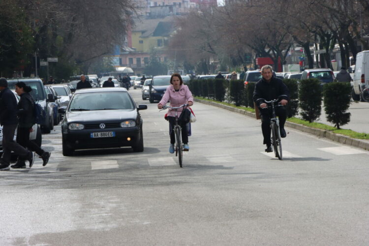 Asnjë nuk e mbajti premtimin. Shkodra qyteti i pestë në Evropë për përdorimin e biçikletave, i pari pa korsi