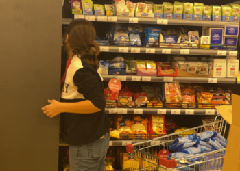 Maqedonia e Veriut kufizon me ligj rritjen e çmimit për ushqimet bazë