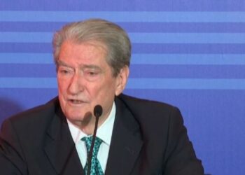 Berisha: Rusia është armiku ynë, qeveria të dërgojë municione në Ukrainë