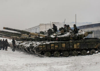 Rusia nis sulmin ndaj Ukrainës nga Donbasi, ndërhyrje tokësore e ajrore! Shpërthime dhe të shtëna në Kiev