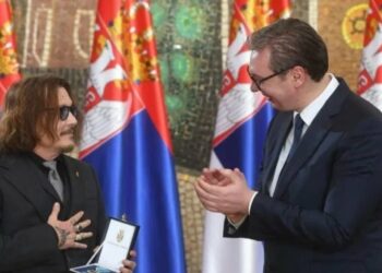 Vuçiç dekoron me medalje Johnny Depp, aktori: Jeni kaq i sjellshëm