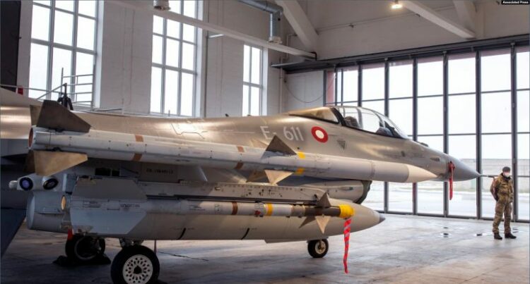 NATO nis mijëra trupa dhe avionë luftarakë në Europën Lindore