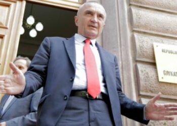 Kulmi i tensioneve me luftën/ Presidenti Meta shkon sot në ambasadën e Ukrainës