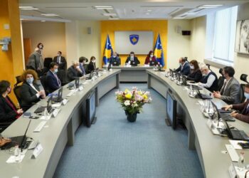 Hyjnë në fuqi tarifat e reja të energjisë, kryeministri Kurti arsyeton shtrenjtimin