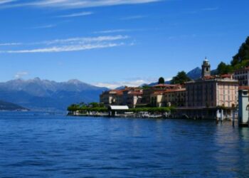 Kishte dy vite që kishte vdekur, e moshuara gjendet nga zjarrfikësit e ulur në karrige