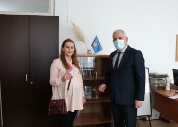 Kosova lëshon lejeqëndrimet me afat 5-vjeçar për shtetasit e Shqipërisë