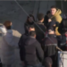 Protesta e ‘5 Majit’/ Banorët qëndrojnë në të ftohtë për t’i rezistuar policisë! Forcat të shumta policore rrethojnë zonën