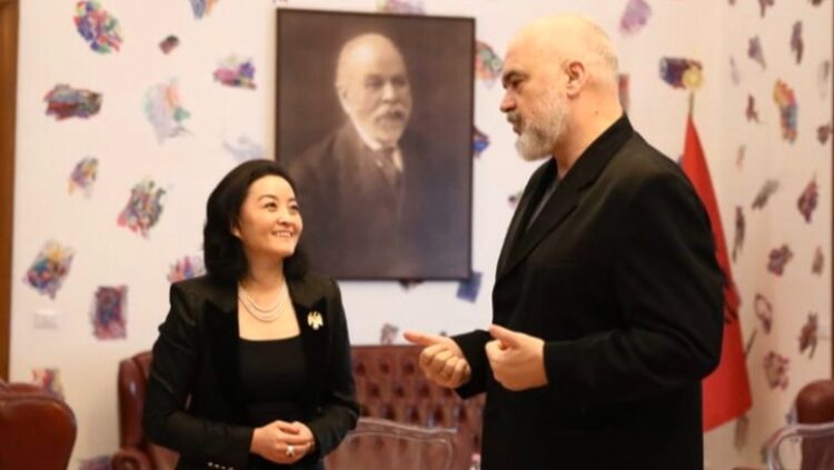Para vizitës në SHBA, kryeministri Rama takon Yuri Kim