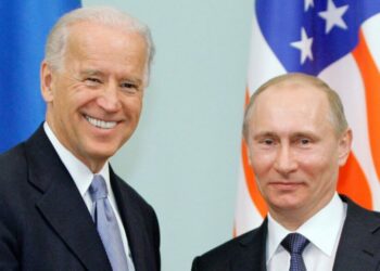 ‘Nuk ka predha’/ Biden “hap” bazat e NATO-s për Putin