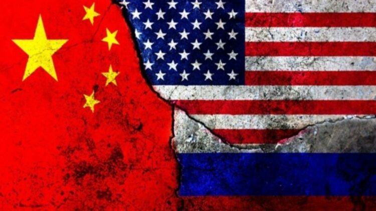 Kina del në mbrojtje të Rusisë: Sanksionet e vendosura nga Perëndimi nuk e zgjidhin konfliktin