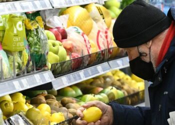 Lufta në Ukrainë, rriten çmimet e ushqimeve dhe në Rusi