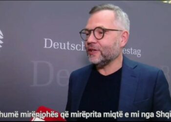 Integrimi/ Roth: Shqipëria është gati! BE të mos vonojë ose boshllëkun e saj do e plotësojnë vendet autoritare, si Rusia