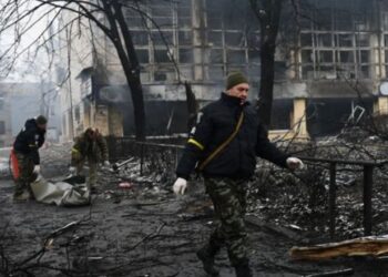 Sulme me raketa në veri të Kievit, Kremlini: Lufta duhet të përfundojë deri në 9 maj!