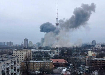 Alarm për bombardime në Kiev, autoritetet thirrje qytetarëve: Fshihuni në strehimore