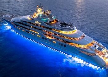 ‘Viktima e parë’ e sanksioneve, Gjermania i sekuestron oligarkut rus jahtin 600 milionë dollarësh