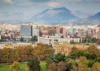 Tirana, kryeqyteti me cilësinë më të keqe për të jetuar në Europë, ndër të fundit në botë