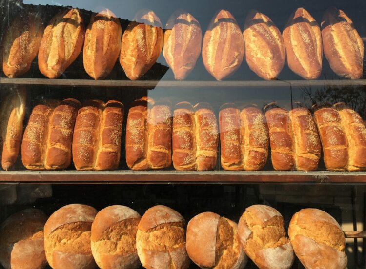 Shtrenjtohet 20% buka masive në rrethe, arrin 120 lekë