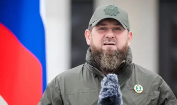 Lideri çeçen i bashkohet luftës: Nazistë të Kievit, dorëzohuni ose do ju vrasim